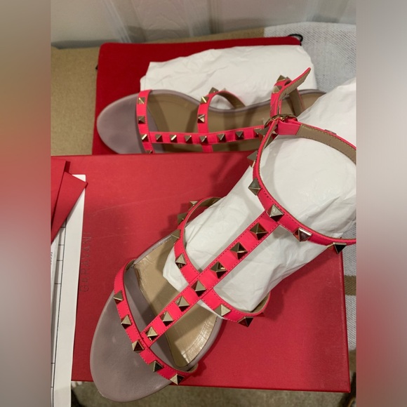 VALENTINO ROCKSTUD ANKLE SANDAL. - Picture 5 of 6